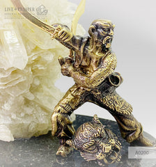 Bronze Samurai with the quartz obelisk on a dolerite plate and color led illumination system  Бронзовый Самурай и обелиск из кварца на пластине из долерита с цветной подсветкой Mineral Premium Gift store Подарок руководителю подарок на 23 февраля 